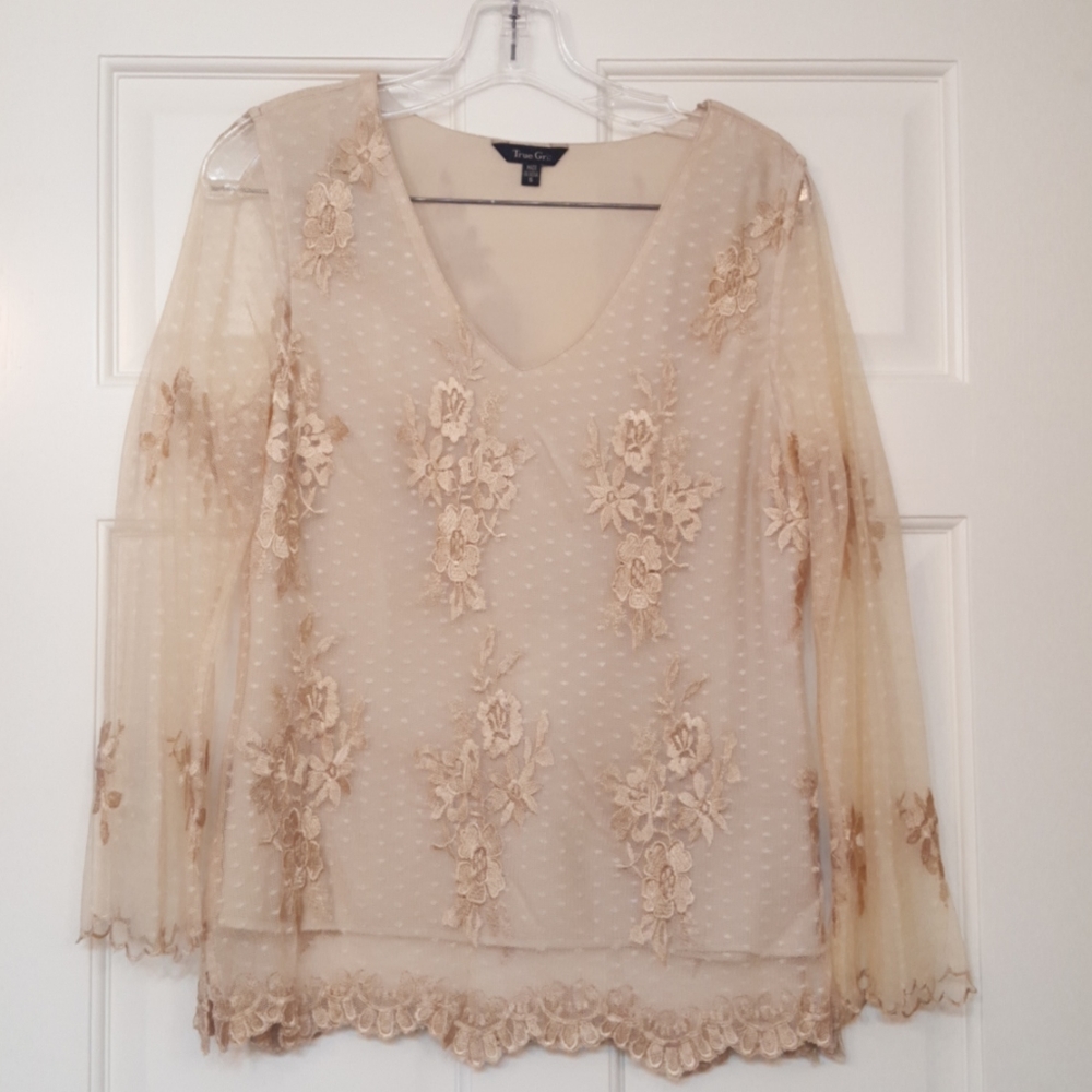 💗HP💗 TRUE GRIT TAN LACE BEAUTIFUL TOP